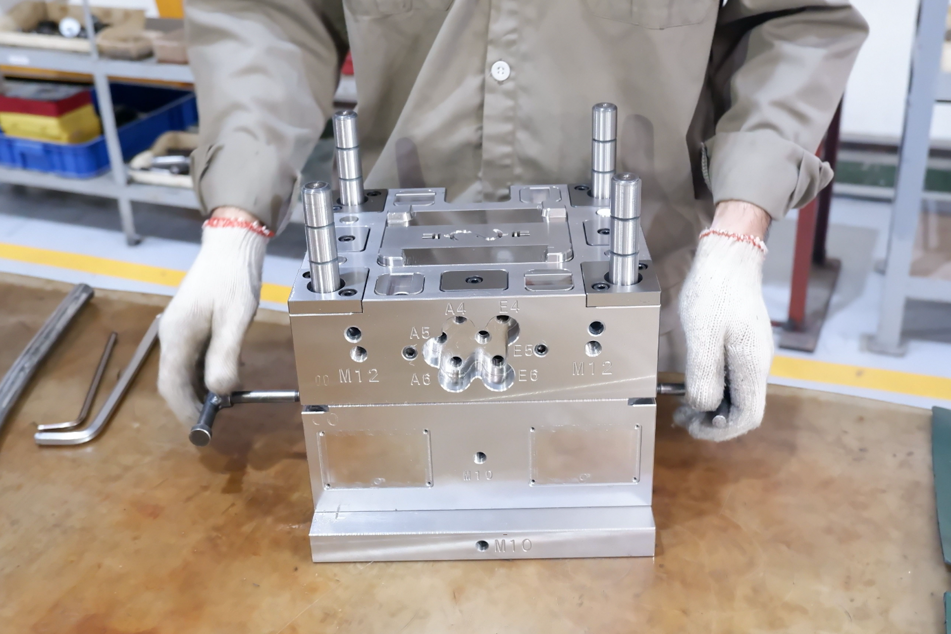 Plastic Mold Tooling Cost